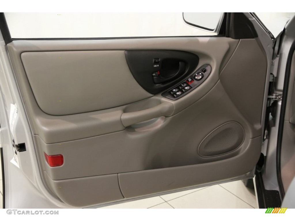 2003 Chevrolet Malibu LS Sedan Gray Door Panel Photo #86559582