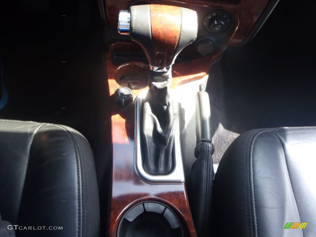 2006 Envoy XL Denali - Black Onyx / Ebony Black photo #19