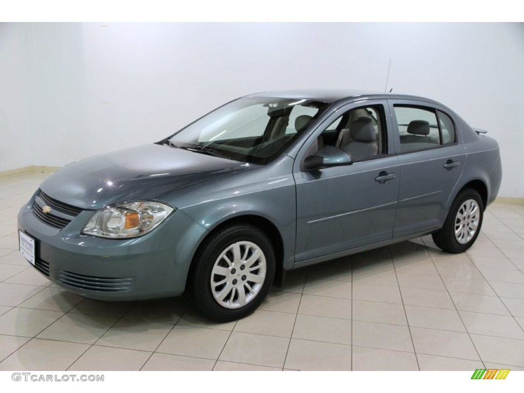 2010 Cobalt LT Sedan - Silver Moss Metallic / Gray photo #3