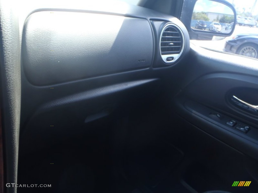 2006 Envoy XL Denali - Black Onyx / Ebony Black photo #20