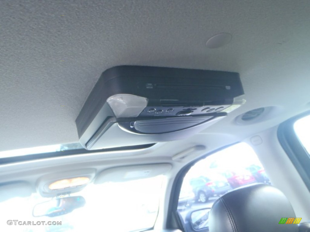 2006 Envoy XL Denali - Black Onyx / Ebony Black photo #26