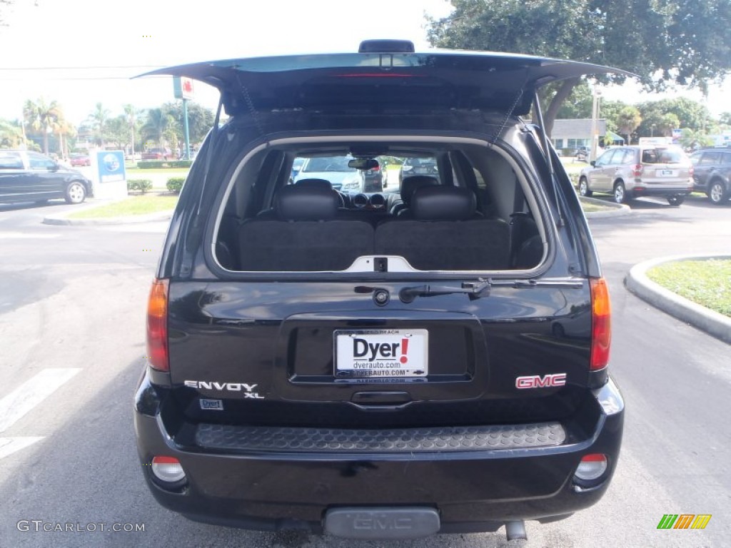 2006 Envoy XL Denali - Black Onyx / Ebony Black photo #30