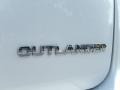 2011 Mitsubishi Outlander SE Badge and Logo Photo