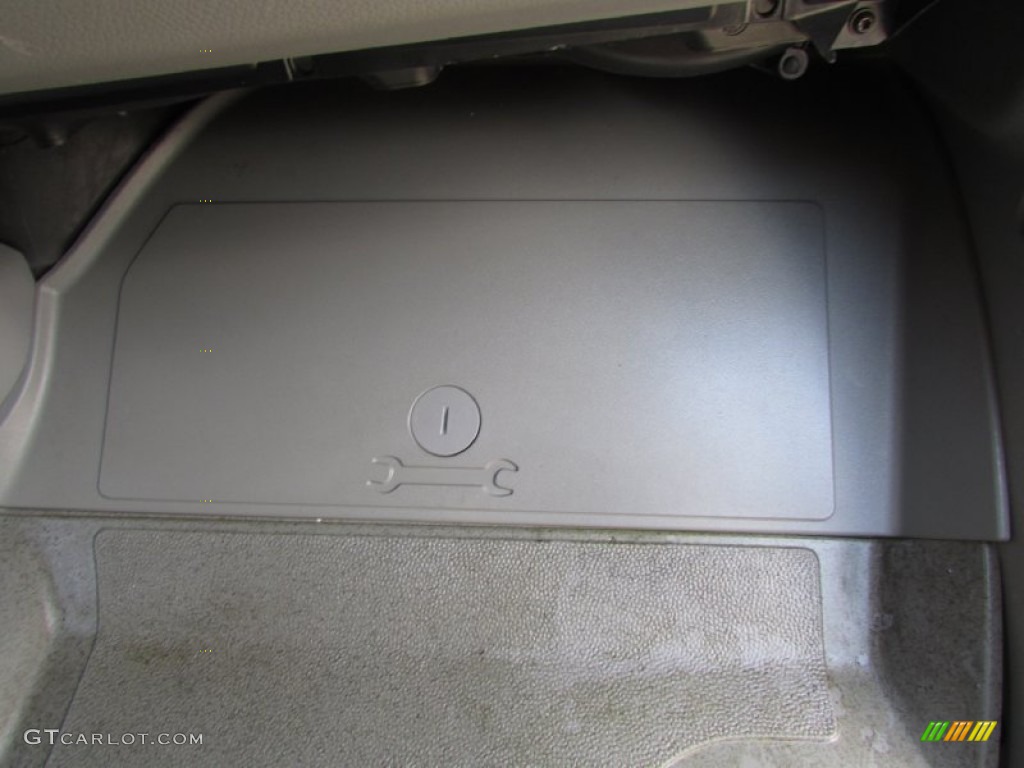 2008 Sprinter Van 2500 Cargo - Arctic White / Gray photo #31