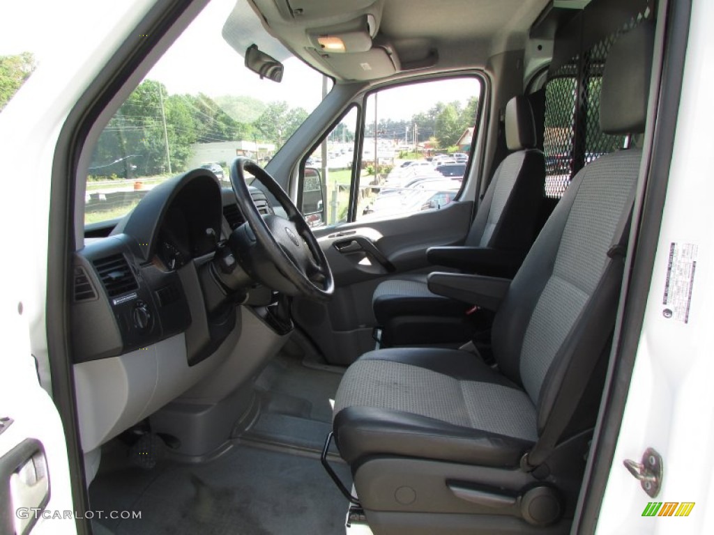 2008 Sprinter Van 2500 Cargo - Arctic White / Gray photo #33