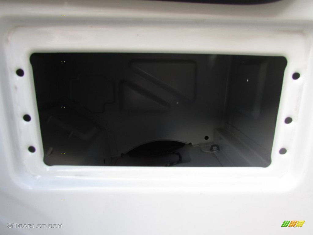 2008 Sprinter Van 2500 Cargo - Arctic White / Gray photo #42