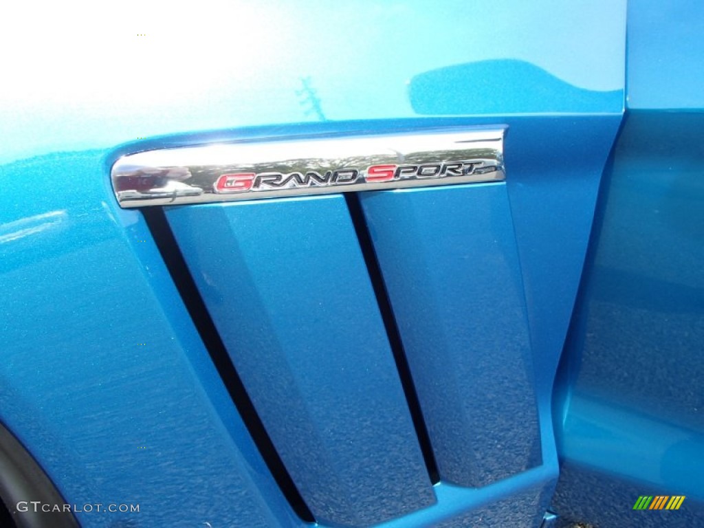 2011 Chevrolet Corvette Grand Sport Coupe Marks and Logos Photos