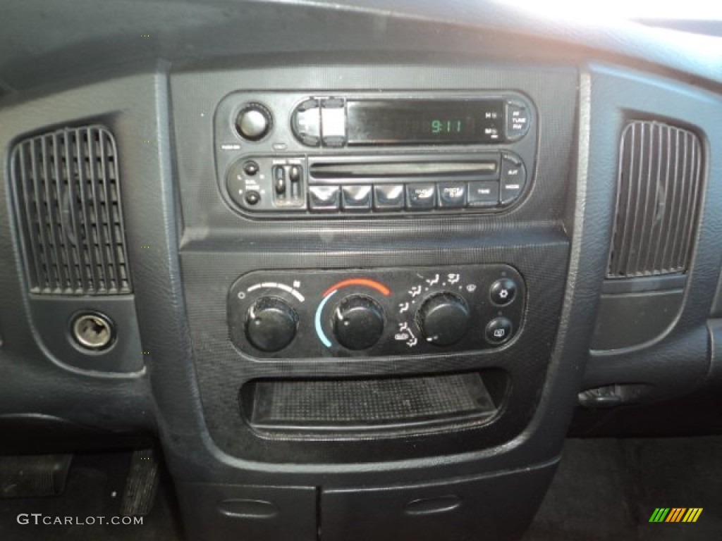 2002 Ram 1500 Sport Quad Cab 4x4 - Bright White / Dark Slate Gray photo #6