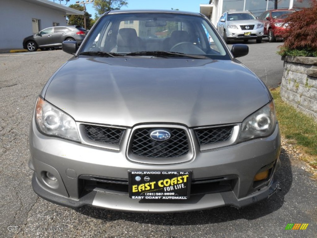 2006 Impreza 2.5i Sedan - Crystal Gray Metallic / Anthracite Black photo #2