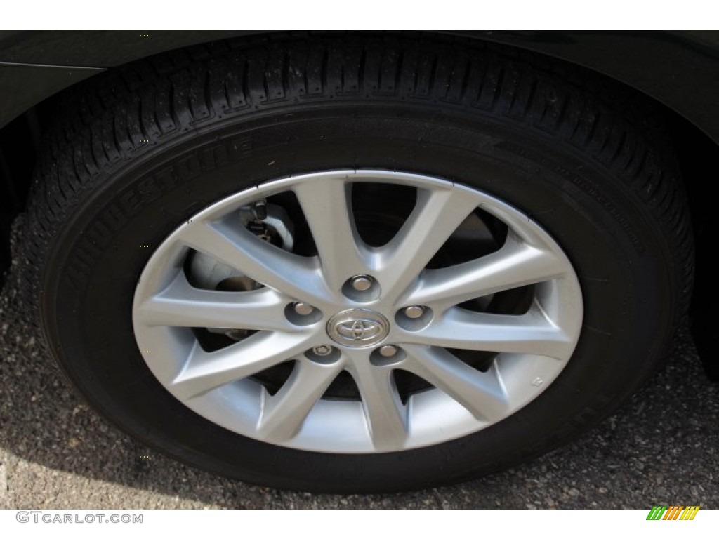 2011 Camry XLE V6 - Spruce Green Mica / Bisque photo #16