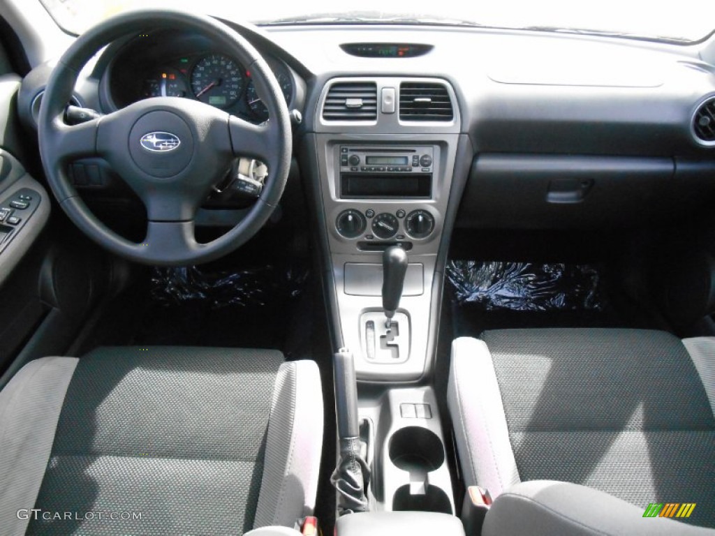 2006 Impreza 2.5i Sedan - Crystal Gray Metallic / Anthracite Black photo #9