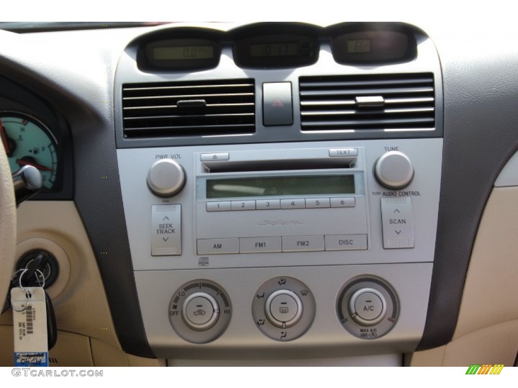 2006 Toyota Solara SE Coupe Controls Photos