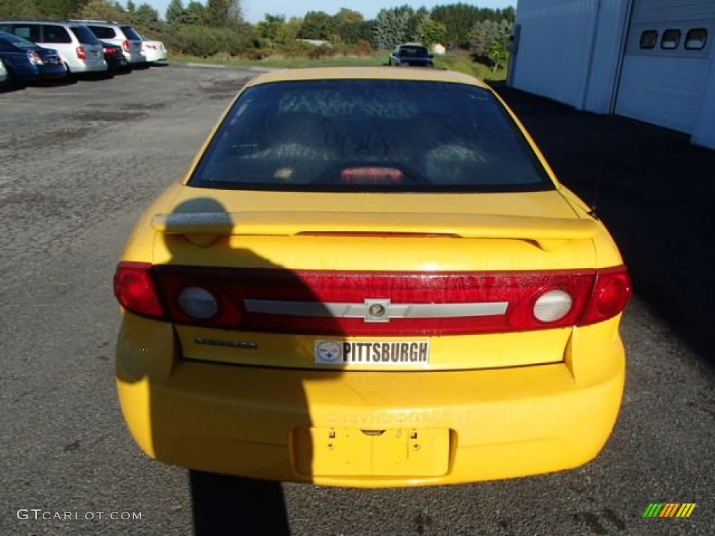 2003 Cavalier Coupe - Yellow / Graphite Gray photo #5