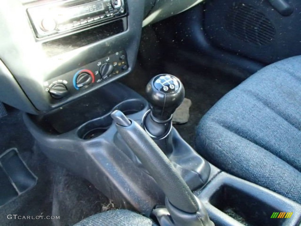 2003 Cavalier Coupe - Yellow / Graphite Gray photo #12