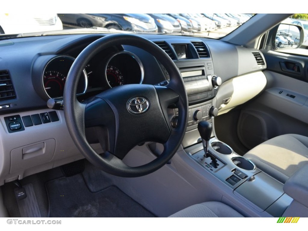 2010 Highlander  - Black / Ash photo #10