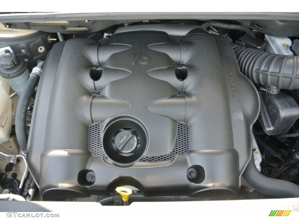 2010 Kia Sedona EX Engine Photos