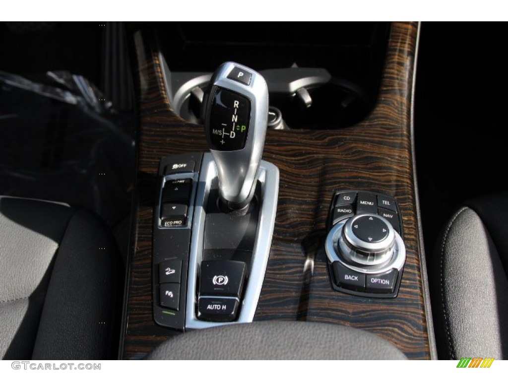 2013 BMW X3 xDrive 35i Transmission Photos