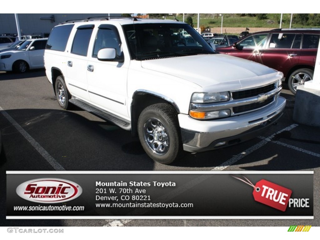 2004 Suburban 1500 LT 4x4 - Summit White / Gray/Dark Charcoal photo #1