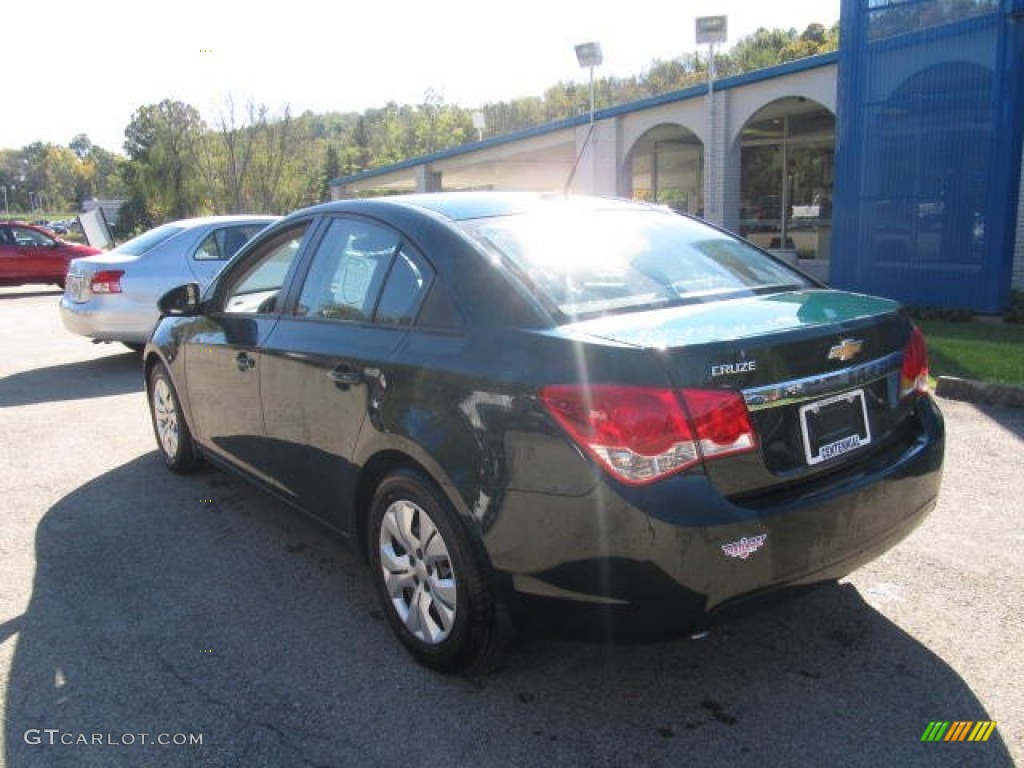 2014 Cruze LS - Rainforest Green Metallic / Jet Black/Medium Titanium photo #4