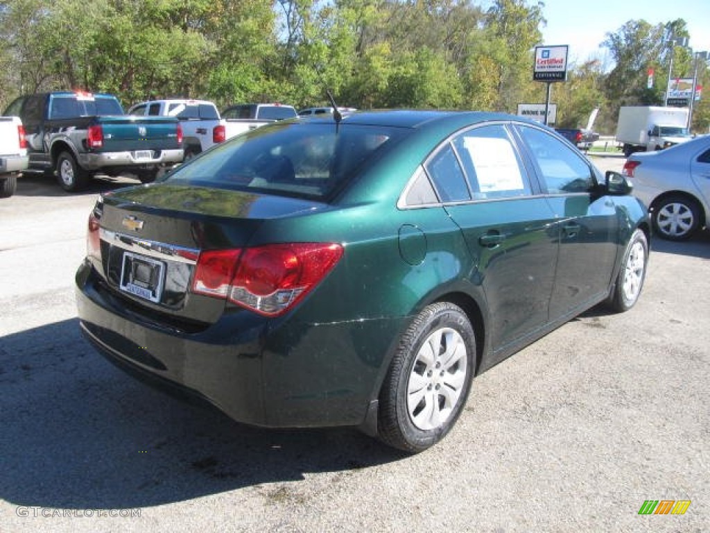 2014 Cruze LS - Rainforest Green Metallic / Jet Black/Medium Titanium photo #6