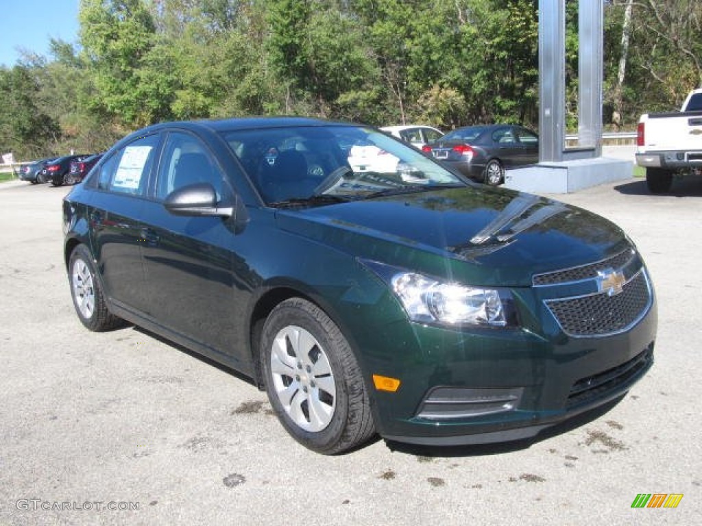 2014 Cruze LS - Rainforest Green Metallic / Jet Black/Medium Titanium photo #9