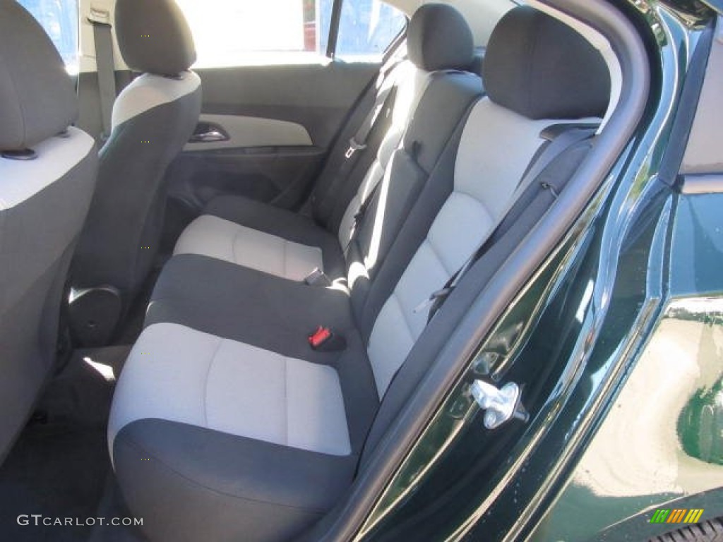 2014 Cruze LS - Rainforest Green Metallic / Jet Black/Medium Titanium photo #13