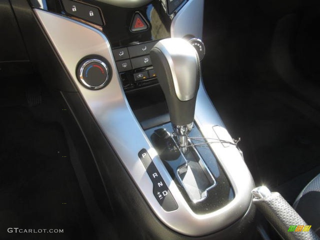 2014 Cruze LS - Rainforest Green Metallic / Jet Black/Medium Titanium photo #16