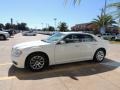 Bright White - 300 C Photo No. 5