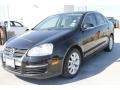 Black 2010 Volkswagen Jetta SE Sedan Exterior