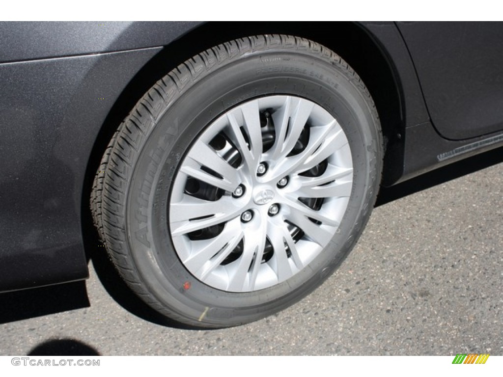 2014 Camry LE - Magnetic Gray Metallic / Ash photo #9