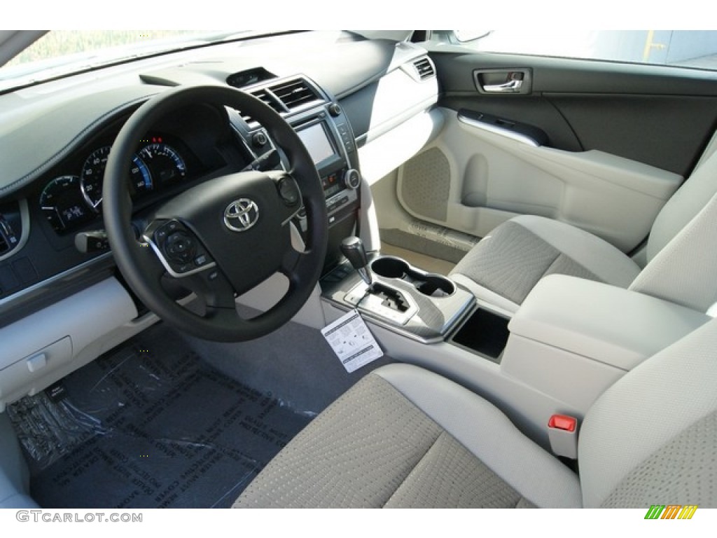 2014 Camry Hybrid LE - Clearwater Blue Metallic / Ash photo #5