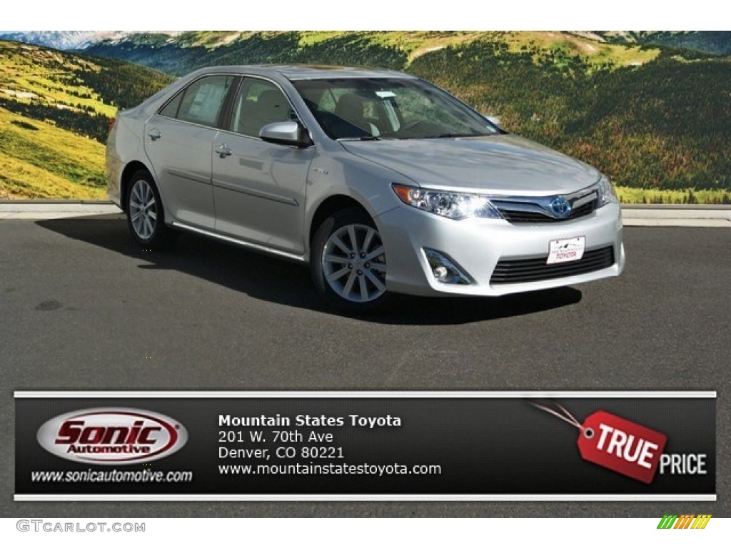 2014 Camry Hybrid XLE - Classic Silver Metallic / Ash photo #1