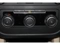 Black - Jetta SE Sedan Photo No. 21