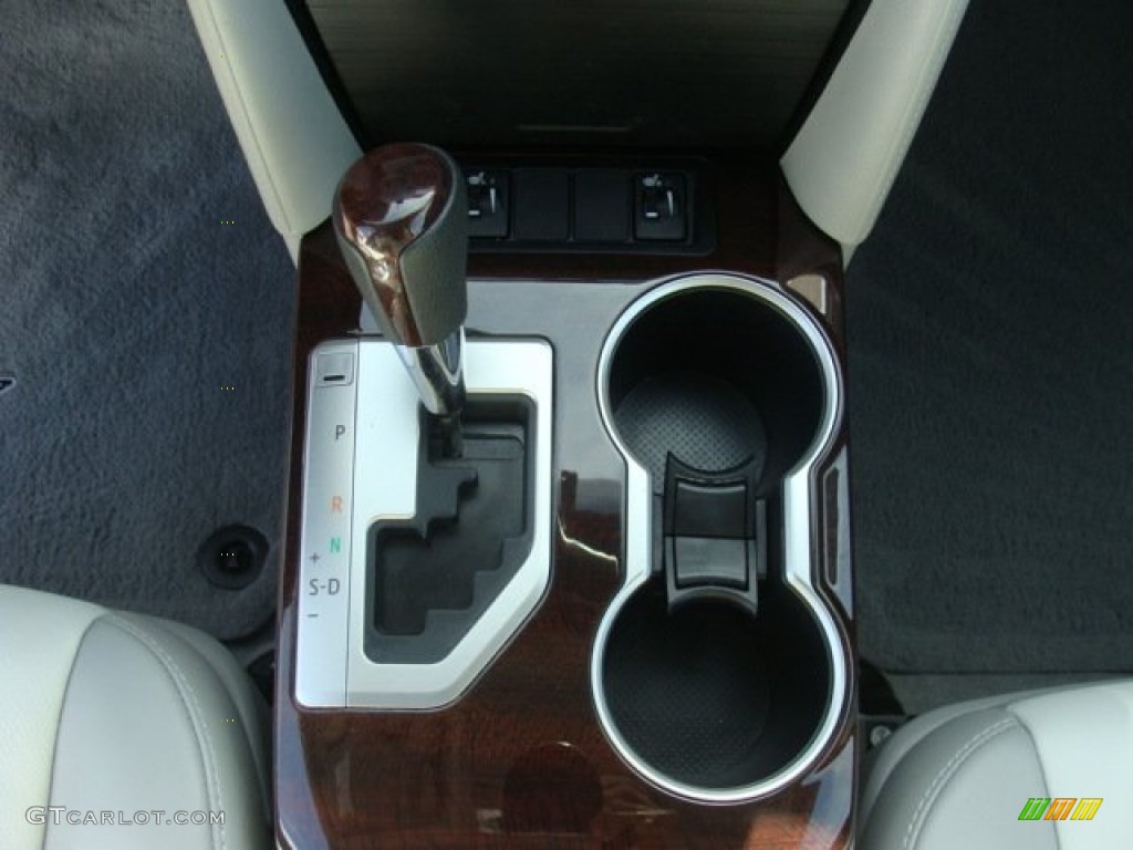 2013 Camry XLE - Super White / Ash photo #12