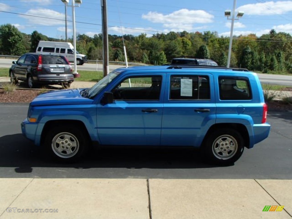 2009 Patriot Sport - Surf Blue Pearl / Dark Slate Gray/Medium Slate Gray photo #5
