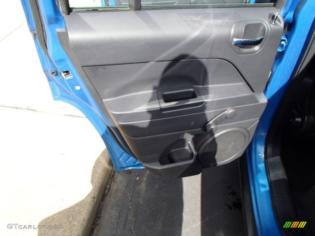 2009 Patriot Sport - Surf Blue Pearl / Dark Slate Gray/Medium Slate Gray photo #13