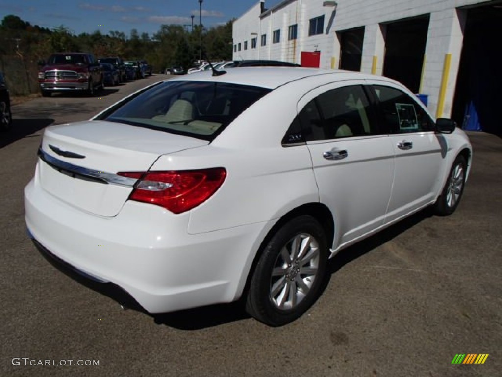 2014 200 Limited Sedan - Bright White / Black/Light Frost Beige photo #6