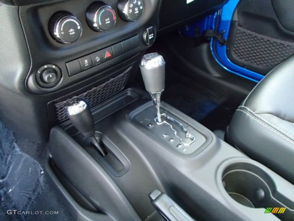 2014 Jeep Wrangler Unlimited Sport 4x4 5 Speed Automatic Transmission Photo #86596869