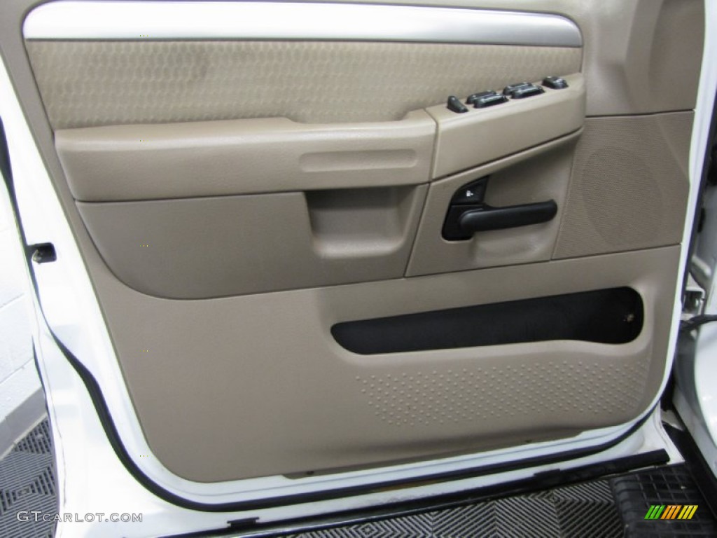 2003 Mountaineer Convenience AWD - Oxford White / Medium Dark Parchment photo #14