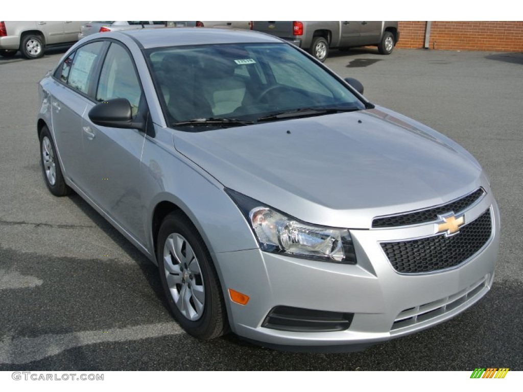 Silver Ice Metallic Chevrolet Cruze