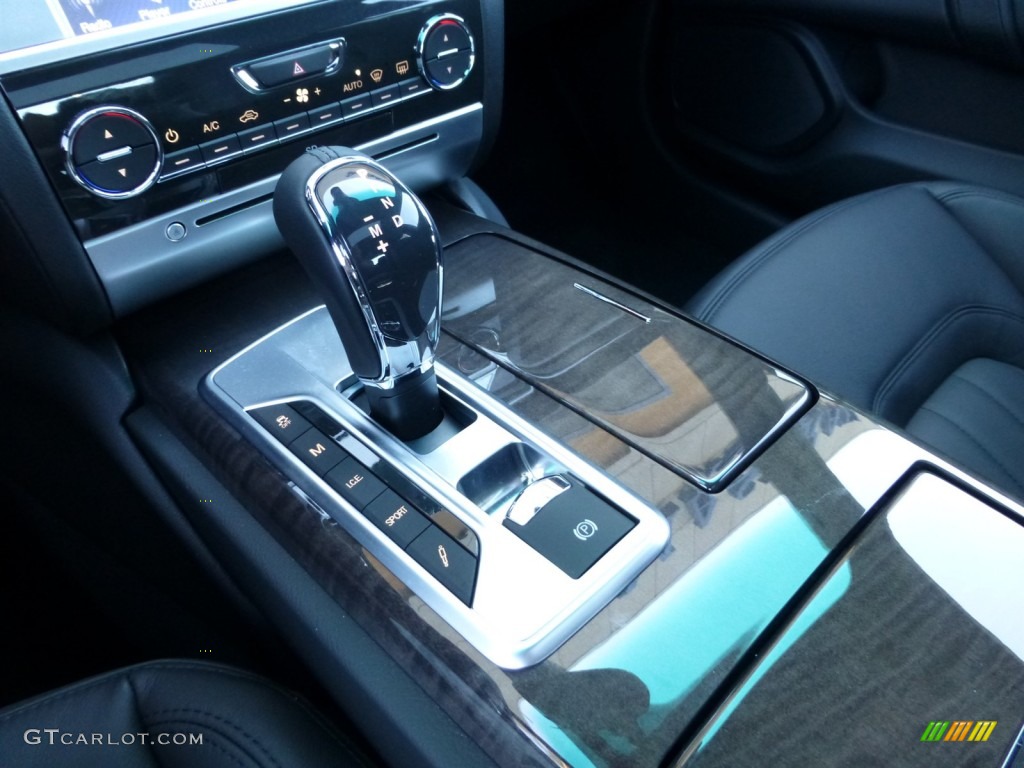 2014 Maserati Quattroporte GTS Transmission Photos