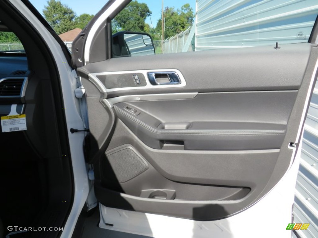 2014 Explorer XLT - White Platinum / Charcoal Black photo #20