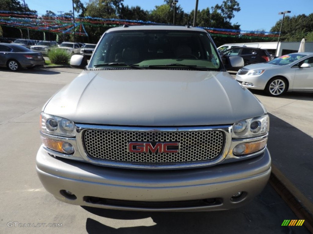 2004 Yukon Denali AWD - Silver Birch Metallic / Sandstone photo #2