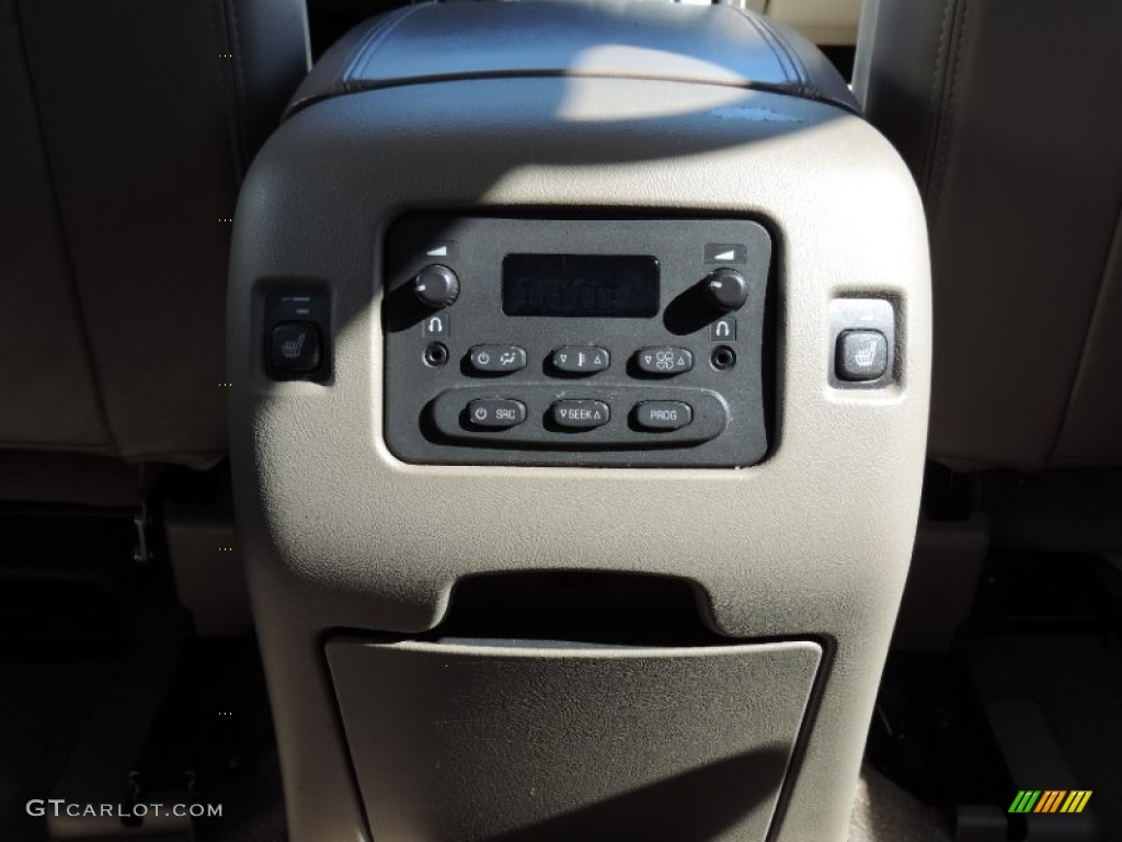 2004 Yukon Denali AWD - Silver Birch Metallic / Sandstone photo #8