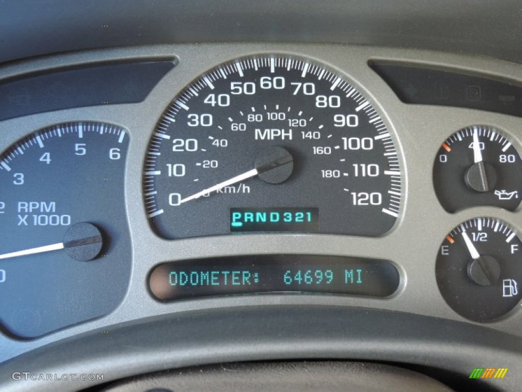 2004 Yukon Denali AWD - Silver Birch Metallic / Sandstone photo #17