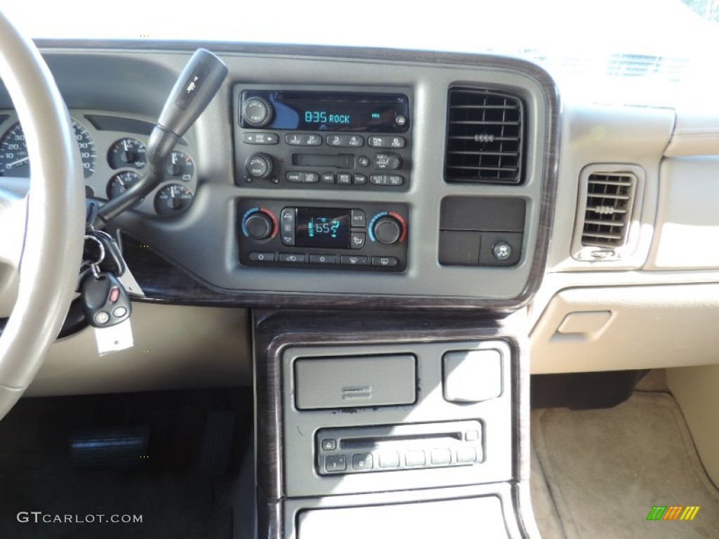 2004 Yukon Denali AWD - Silver Birch Metallic / Sandstone photo #18