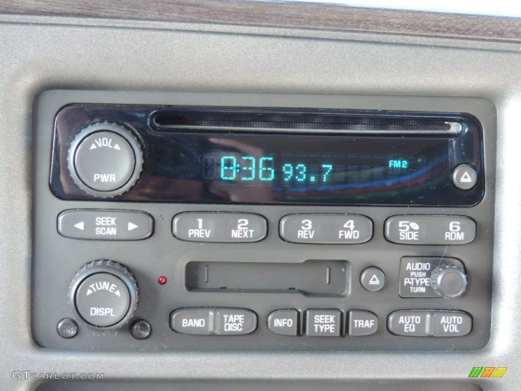 2004 Yukon Denali AWD - Silver Birch Metallic / Sandstone photo #19