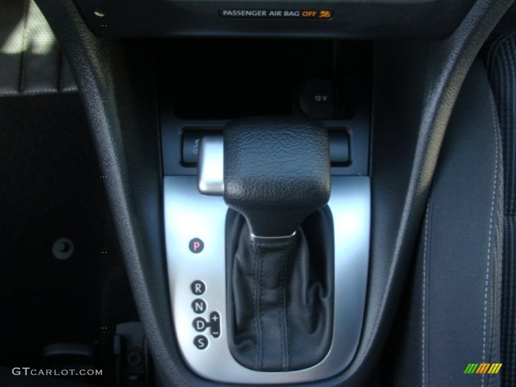 2011 Volkswagen Golf 2 Door Transmission Photos