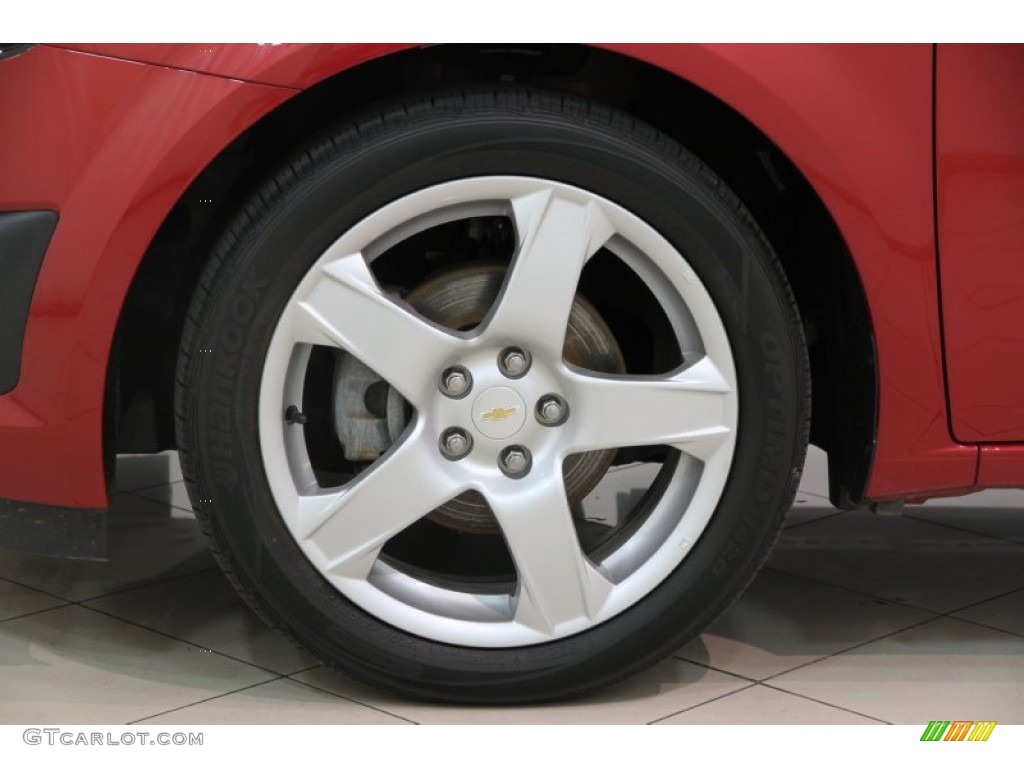2012 Chevrolet Sonic LTZ Hatch Wheel Photo #86610879