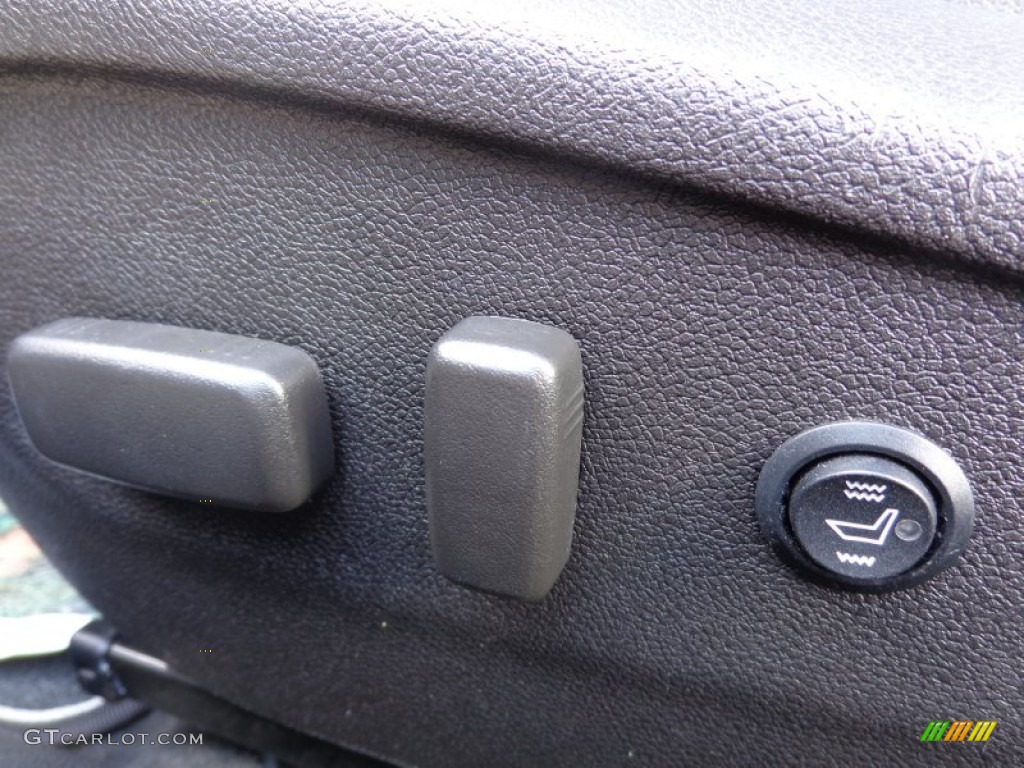2012 Chevrolet Camaro SS Convertible Controls Photos